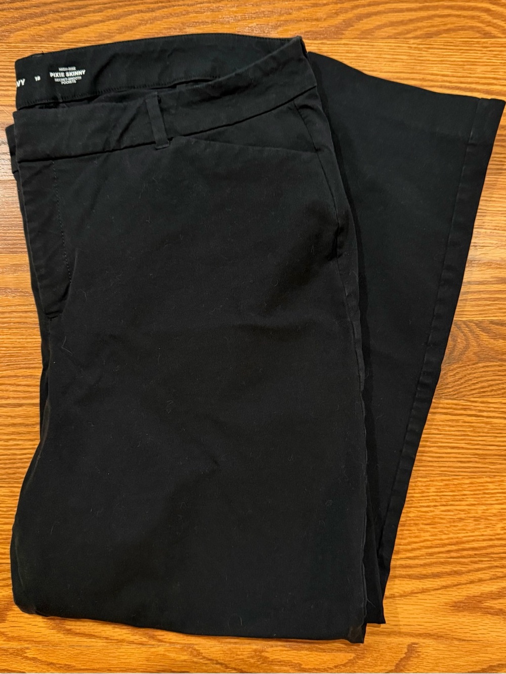 Old Navy Black Women's Pixie Pants